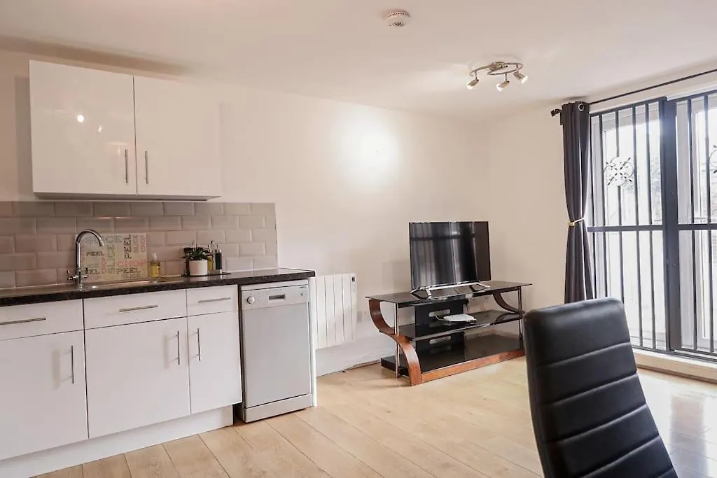 Comfy 2 Bed Flat With Free Parking, Close To Tube London United Kingdom